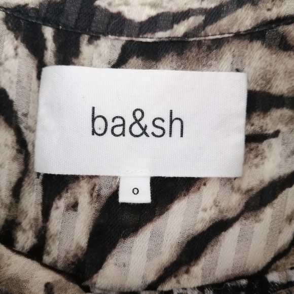 Ba&sh Tiger Print Ruffle Accent Button Up Blouse with Half Sleeves Ba&Sh 0 XS - Picture 10 of 17